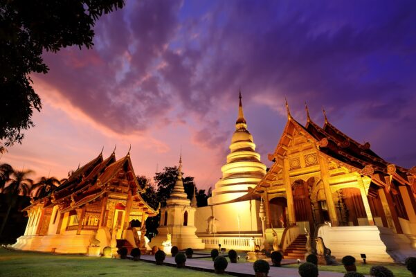 Wat-Phra-Singh-chiang-mai-thai-lan-du-lich-de-men-vn-10