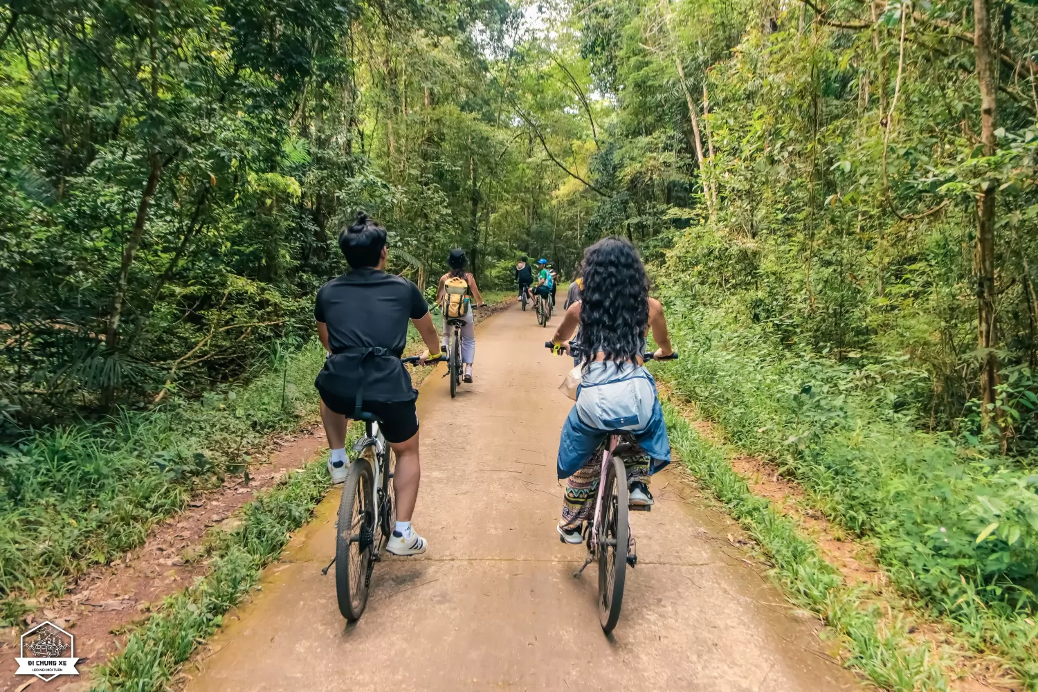 dap-xe-xuyen-rung-nam-cat-tien-du-lich-de-men-travel-viet-nam