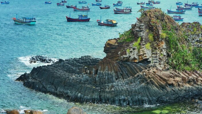 ganh-da-dia-phu-yen-du-lich-de-men-travel-viet-nam
