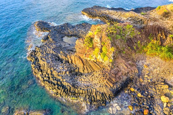 ganh-da-dia-phu-yen-tour-du-lich-de-men-travel-viet-nam