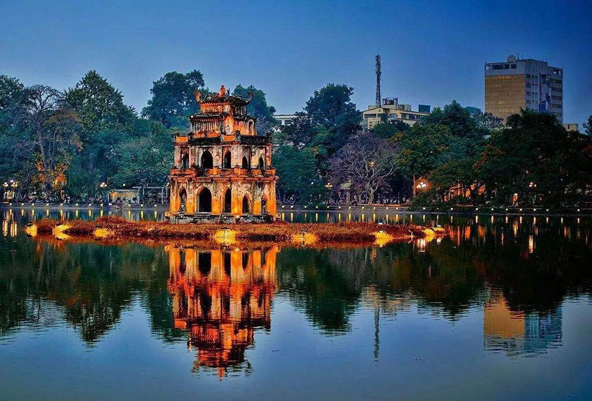 ho-hoan-kiem-ha-noi-du-lich-de-men-travel-viet-nam-tay-bac