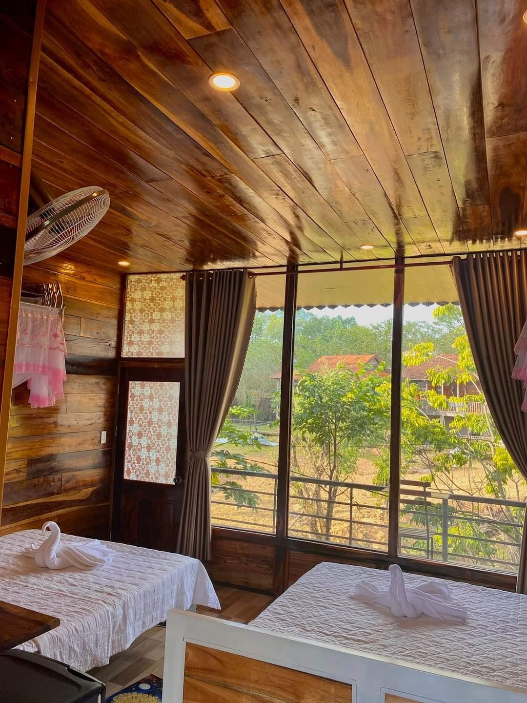 homestay-hoi-tho-rung-vqg-cat-tien-du-lich-de-men-travel-viet-nam