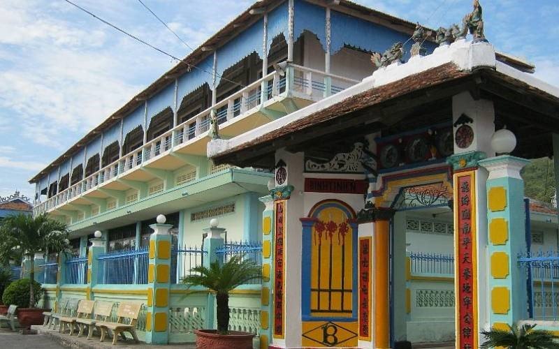 nha-lon-long-son-tour-du-lich-ba-ria-vung-tau-de-men-travel-vn
