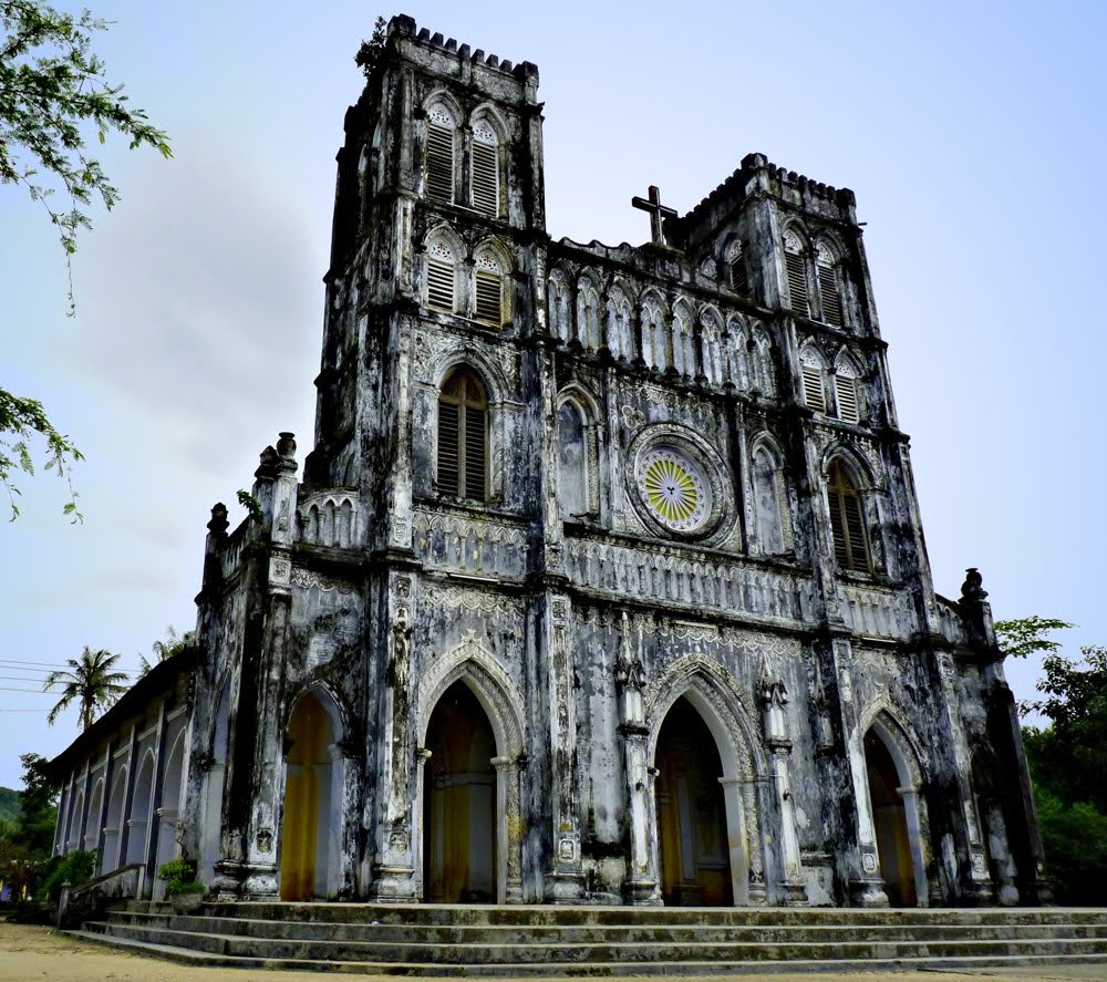 nha-tho-mang-lang-phu-yen-tour-du-lich-de-men-travel-viet-nam