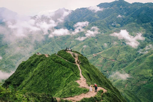 ta-xua-du-lich-de-men-travel-viet-nam