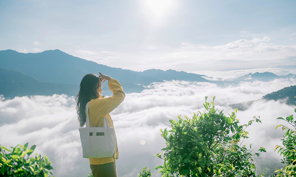 ta-xua-san-may-tay-bac-du-lich-de-men-travel-viet-nam
