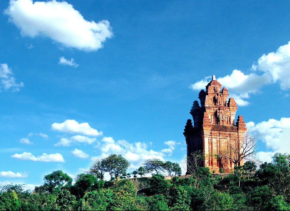 thap-nhang-phu-yen-tour-du-lich-de-men-travel-viet-nam