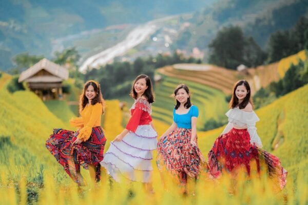 le-hoi-mu-cang-chai-mua-lua-chin-du-lich-de-men-travel-viet-nam-tay-bac-mua-vang-2