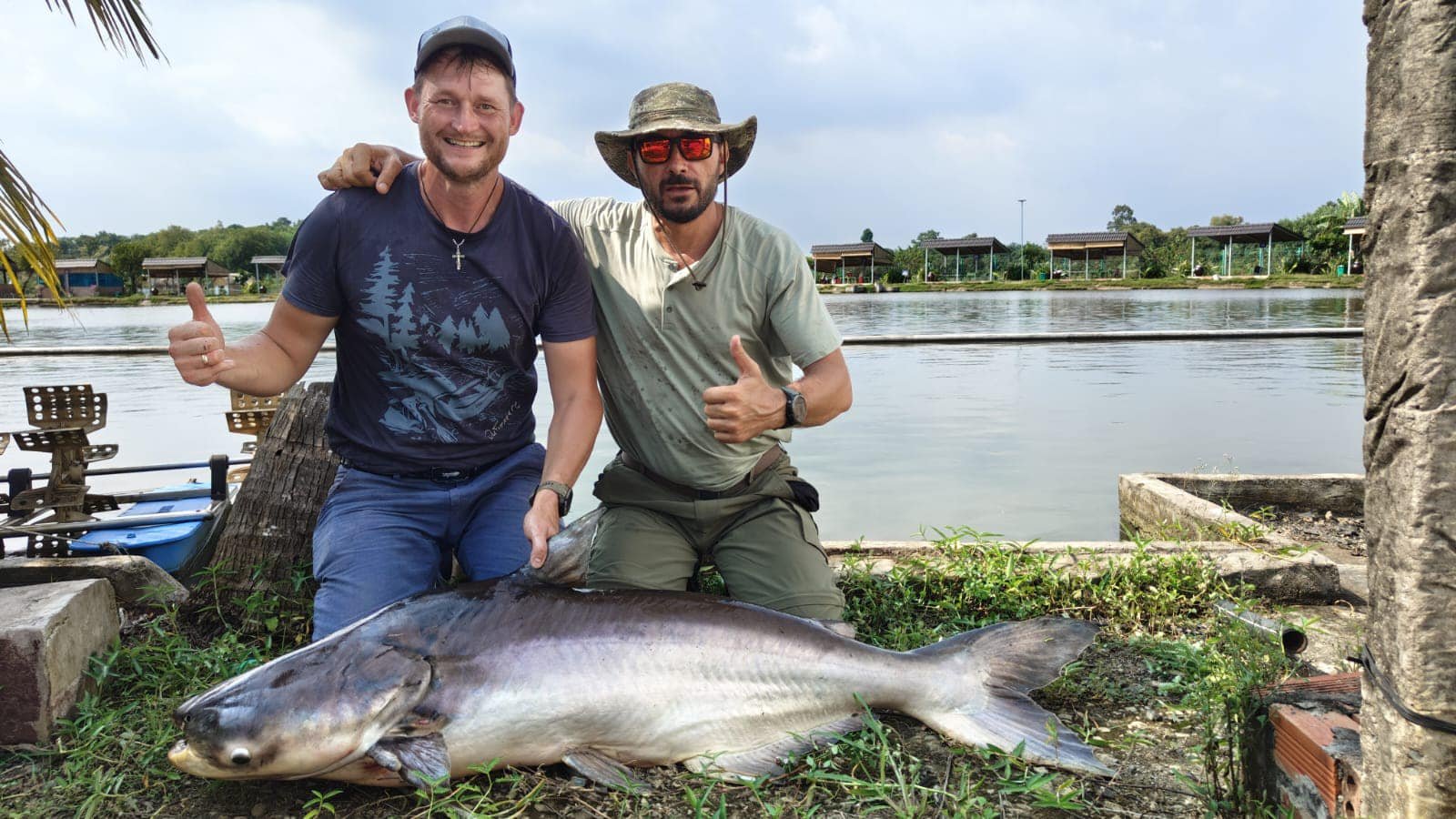 bull-arena-fishing-park-du-lich-de-men-viet-nam-travel-trips-23121