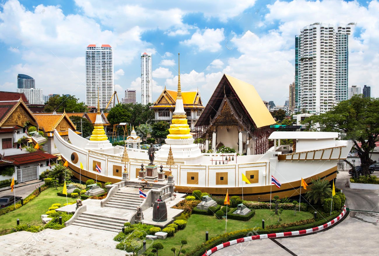 Wat Yan Nawa, boat shaped temple, Bangkok, Thailand.